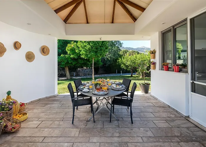 Syndriani Willa Miasto Kos