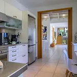 Syndriani - 5 Bedroom Vila