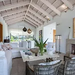 Vila Syndriani - 5 Bedroom *