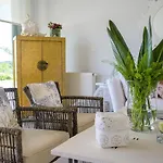 Syndriani - 5 Bedroom Vila