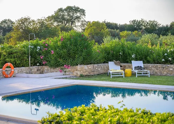 Syndriani Villa *